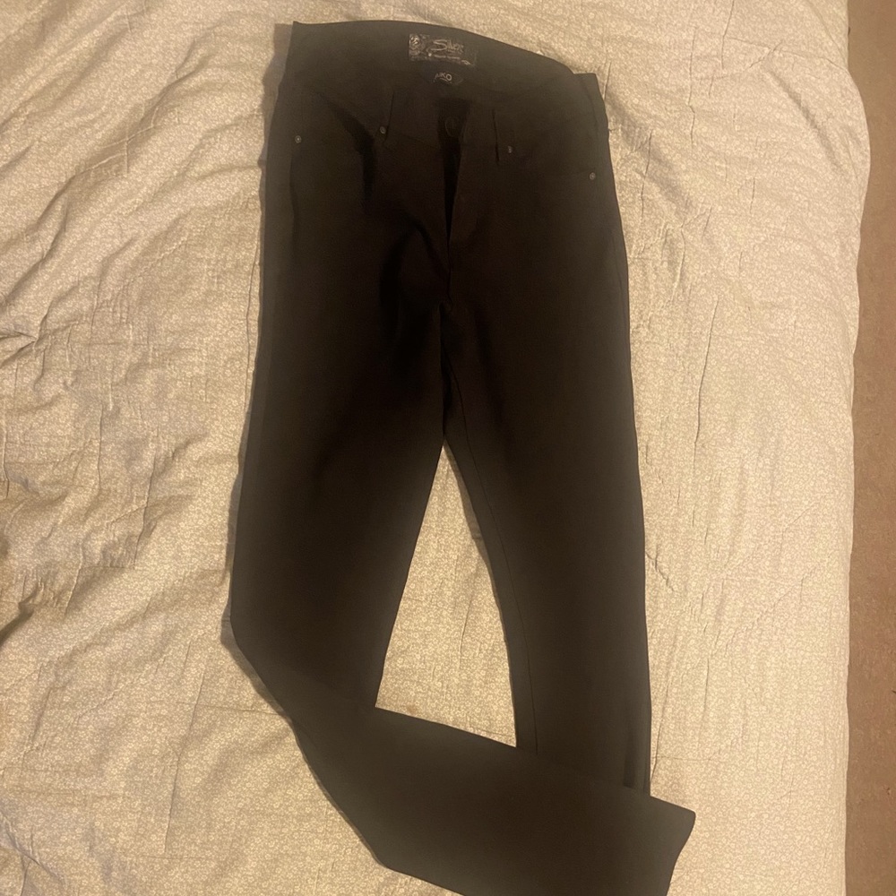 Size 25 Silver brand Aiko pants